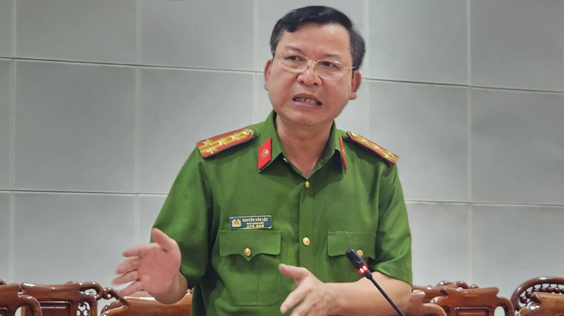 Đại tá Nguyễn Văn Lộc thông tin về kết quả điều tra Công ty Luật TNHH Pháp Việt.