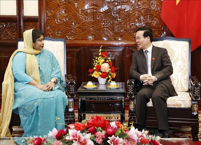 Chủ tịch nước Võ Văn Thưởng tiếp Đại sứ Bangladesh Samina Naz. (Ảnh: TTXVN)