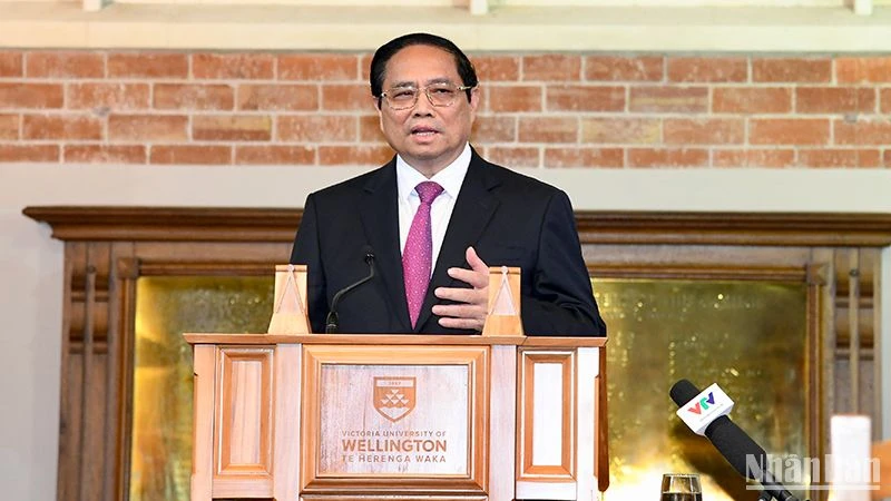 Thủ tướng Phạm Minh Chính phát biểu chính sách tại Đại học Victoria.