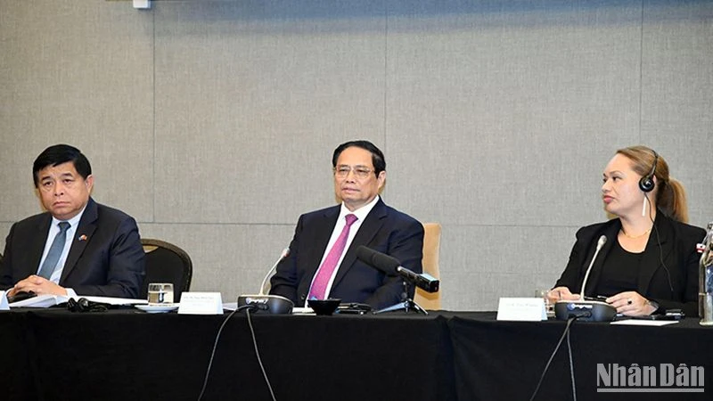 Thủ tướng Phạm Minh Chính tọa đàm với các doanh nghiệp New Zealand.