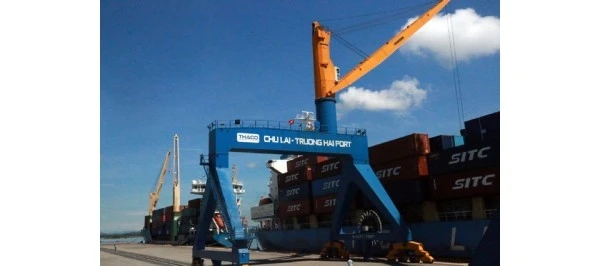 Cảng Chu Lai - Trường Hải được đầu tư nâng cấp, thuận lợi cho việc vận chuyển hàng hóa.