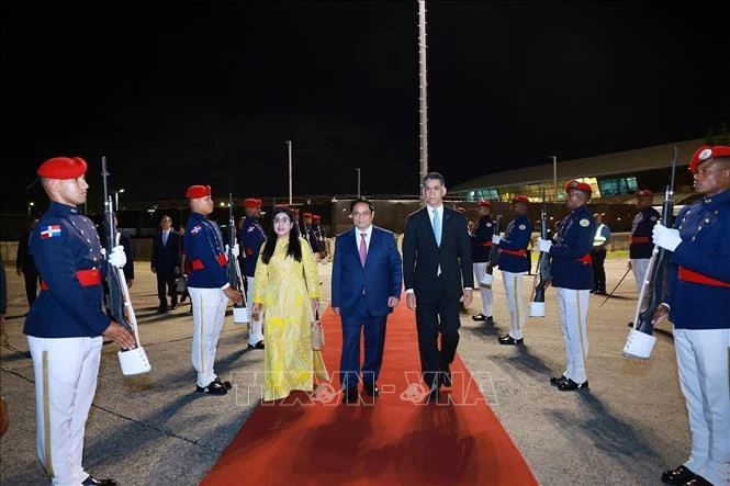 Lễ tiễn Thủ tướng Phạm Minh Chính và Phu nhân tại sân bay Las Américas, Santo Domingo, kết thúc chuyến thăm chính thức Cộng hòa Dominicana. 