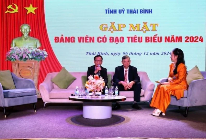 Những đảng viên là người Công giáo đều rất trách nhiệm với công việc hằng ngày ở địa phương.