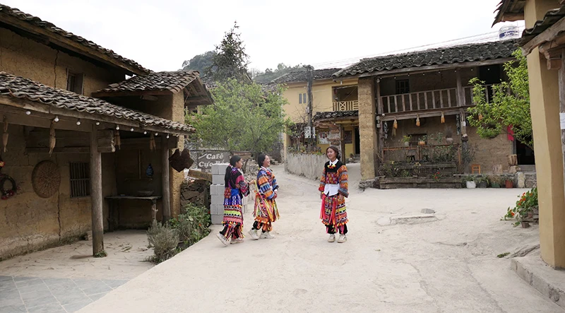 Làng văn hóa du lịch cộng đồng thôn Lô Lô Chải, xã Lũng Cú, huyện Đồng Văn (Hà Giang) lưu gĩữ nhiều nét văn hóa truyền thống.