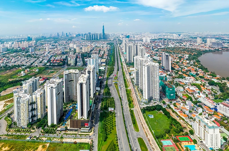 Quy hoạch sử dụng đất quốc gia được phân bổ hợp lý cho các ngành, các địa phương phù hợp yêu cầu phát triển kinh tế-xã hội. Trong ảnh: Đô thị hiện đại ở Thành phố Hồ Chí Minh.