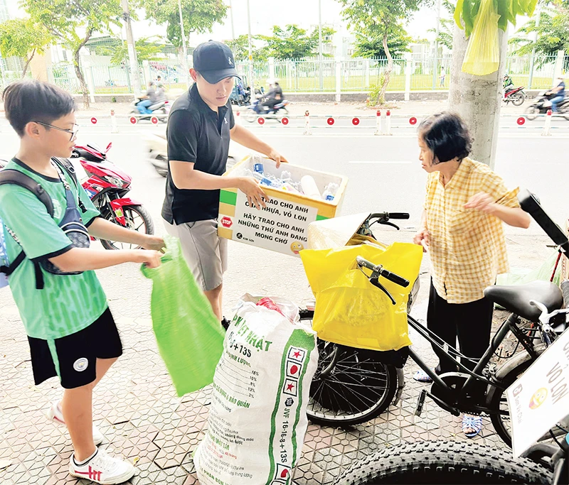 Nguyễn Đình Sơn và công việc ý nghĩa, lan tỏa yêu thương.