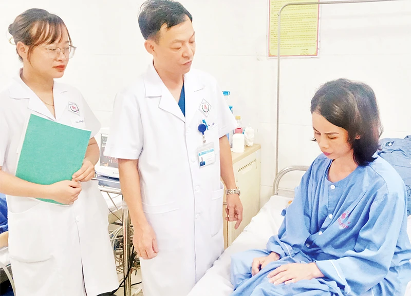 Người bệnh điều trị tại Bệnh viện A Thái Nguyên được chăm sóc tận tình, chu đáo.