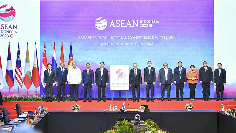 Hội nghị Bộ trưởng Ngoại giao ASEAN-Nhật Bản tại Jakarta, Indonesia. (Ảnh BỘ NGOẠI GIAO)