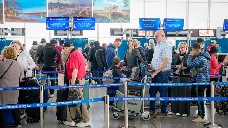 Nhu cầu đi lại, du lịch của người dân bằng đường hàng không trong dịp nghỉ lễ 30/4 và 1/5 dự báo tăng cao. 