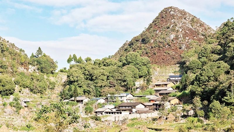 Một góc thôn Lao Xa (xã Sủng Là, huyện Đồng Văn, tỉnh Hà Giang). (Ảnh LÊ BÍCH)