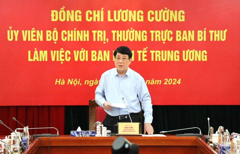 Đồng chí Lương Cường, Ủy viên Bộ Chính trị, Thường trực Ban Bí thư phát biểu chỉ đạo tại buổi làm việc.