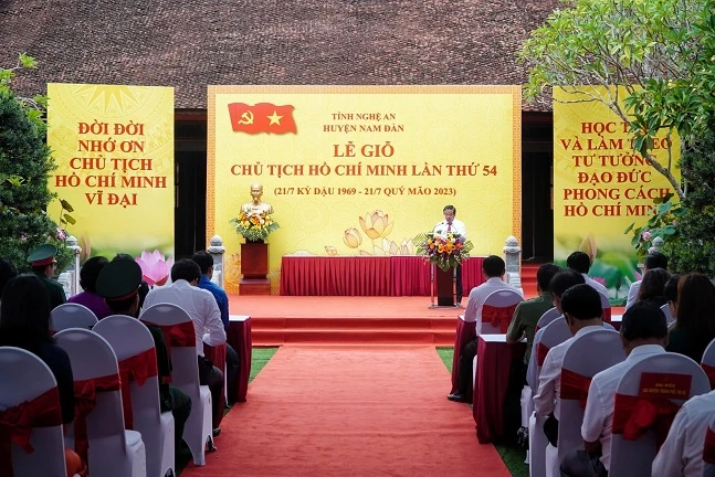 Trang trọng tổ chức Lễ giỗ Chủ tịch Hồ Chí Minh lần thứ 54.