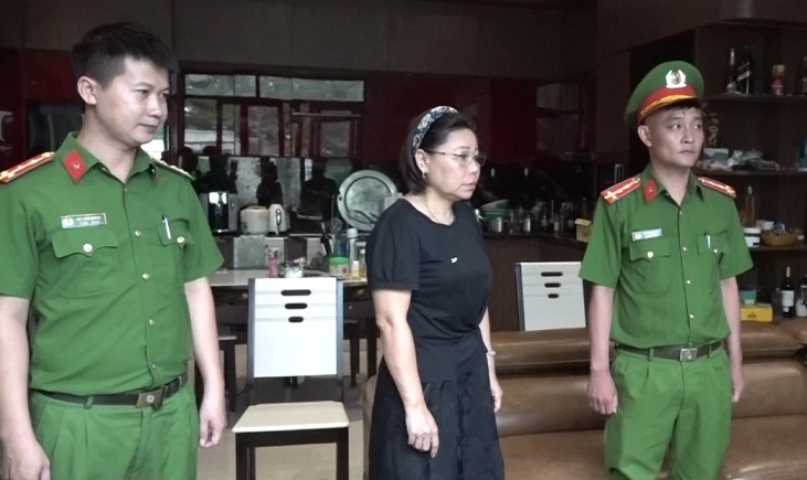 Bị can Nguyễn Thị Lam bị khởi tố về tội “Lợi dụng chức vụ, quyền hạn trong khi thi hành công vụ”.