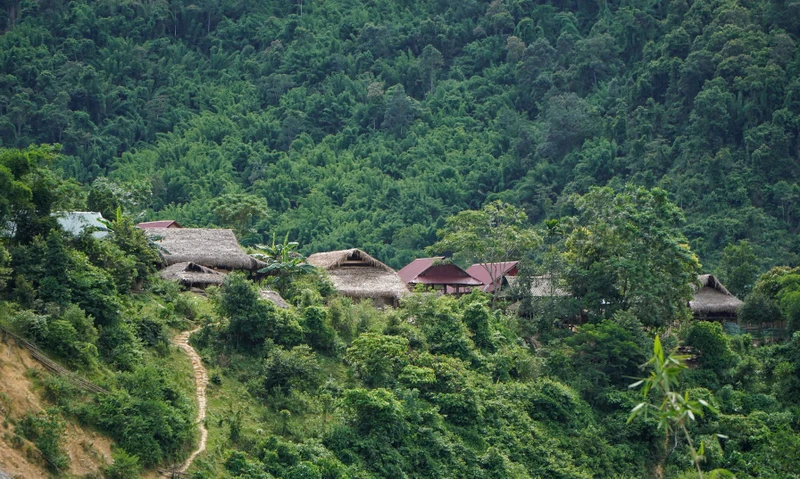 Một góc bản Búng.