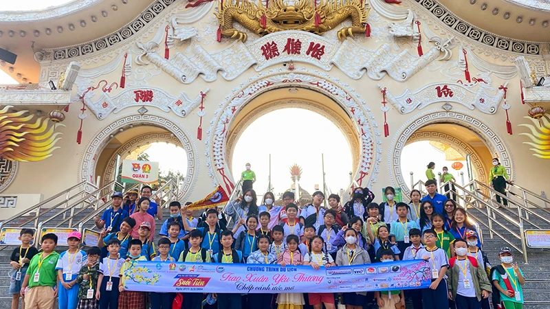 Trao xuân yêu thương cho 3.000 trẻ em tại Thành phố Hồ Chí Minh.