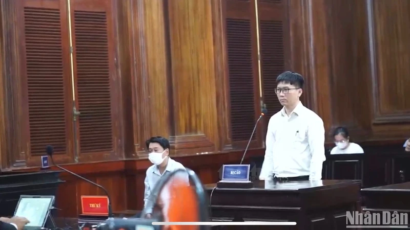 Bị cáo Nguyễn Văn Tùng tại phiên tòa.
