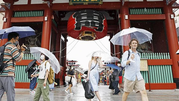 Du khách sẽ được hỗ trợ một phần chi phí khi du lịch Nhật Bản. Ảnh: THE JAPAN TIMES