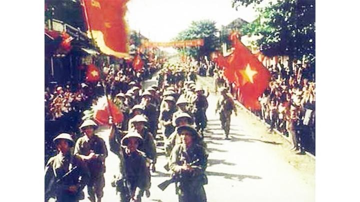 Hãy xem hình ảnh về kháng chiến cờ pháp năm 1954, một sự kiện lịch sử quan trọng của Việt Nam và thế giới. Trải qua bao sóng gió, ngày nay chúng ta tự hào về tinh thần đấu tranh vì độc lập và tự do của dân tộc. Những chiến công của anh hùng quân và dân Việt Nam đã chứng minh sức mạnh của yếu kém, và mang lại giá trị vô giá cho lịch sử nhân loại.