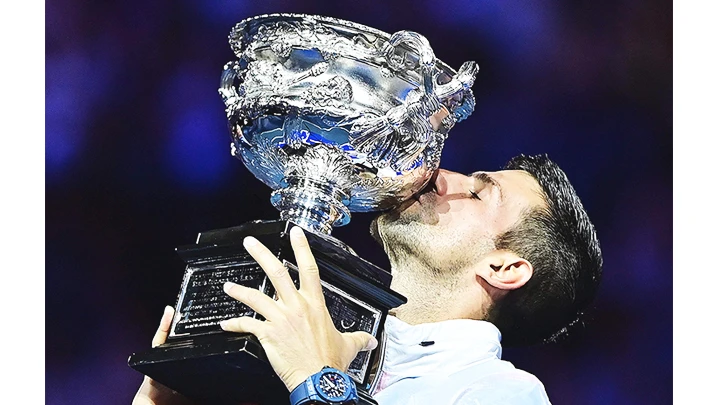 Djokovic đã trở lại ngôi đầu bảng xếp hạng ATP và cân bằng kỷ lục 22 Grand Slam mà Rafael Nadal nắm giữ.