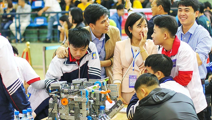 Giải vô địch VEX Robotics World Champion 2023