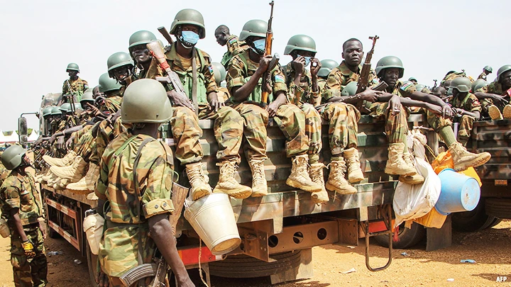 Binh sĩ Uganda được cử sang hỗ trợ bảo đảm an ninh tại CHDC Congo. Ảnh: MILITAINMENT NEWS