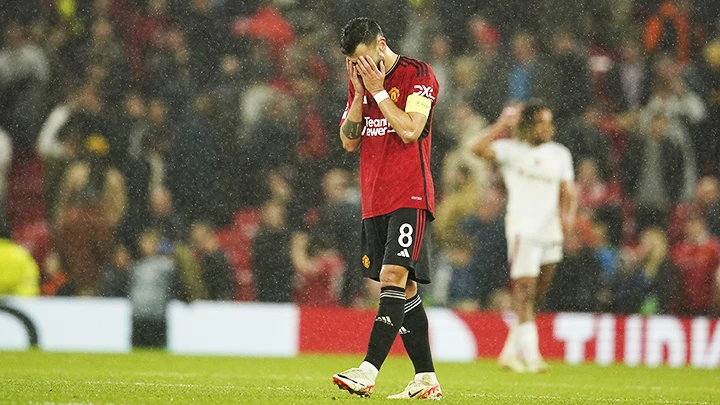 Trận thua 2-3 trước Galatasaray cho thấy Man United vẫn đang lún sâu trong khủng hoảng.