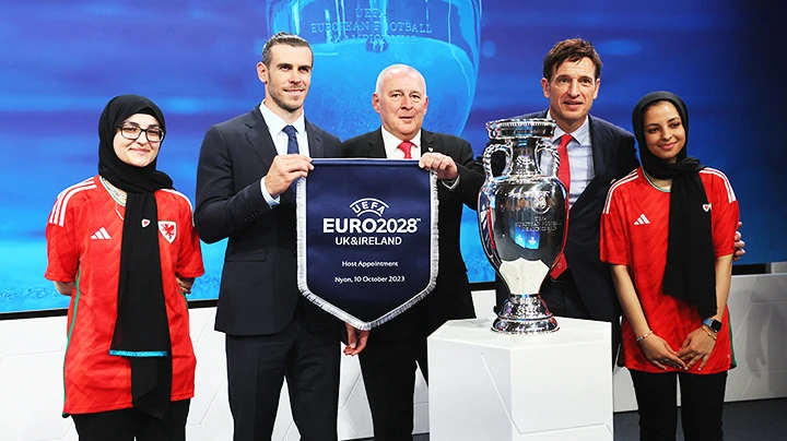 Anh và Ireland tổ chức EURO 2028
