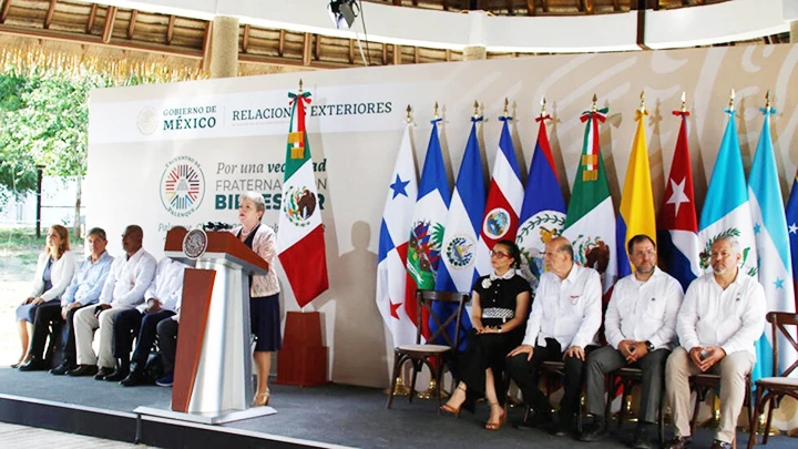 Đại diện 11 quốc gia Mỹ latin và Caribe tham dự hội nghị Palenque. Ảnh: FRANCE24