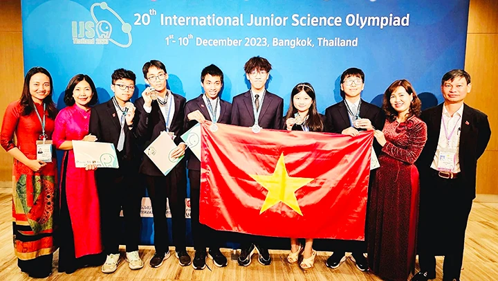 Sáu học sinh giành huy chương tại kỳ thi Olympic