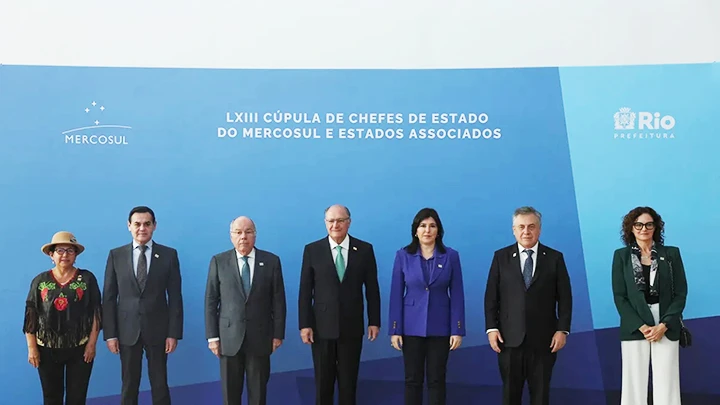 Các nhà lãnh đạo Nam Mỹ tham dự Hội nghị cấp cao MERCOSUR năm 2023. Ảnh: CNN