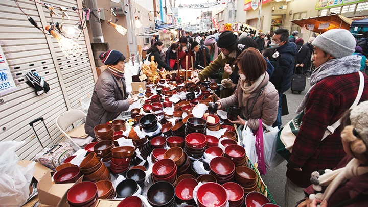 Chợ trời lâu đời ở Tokyo 