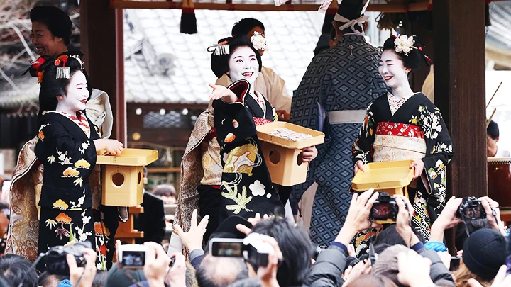 Một buổi biểu diễn của các geisha tại Nhật Bản. Ảnh: AFP