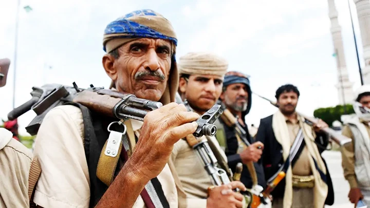 Một nhóm tay súng Houthi tại Thủ đô Sana’a của Yemen. Ảnh: GETTY IMAGES