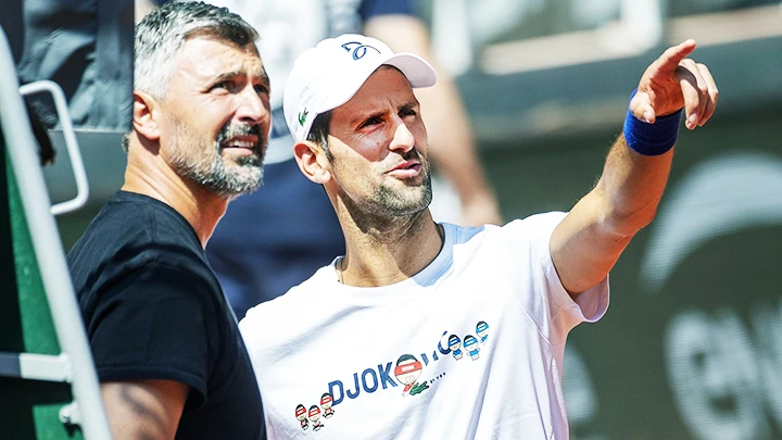 Djokovic chia tay Ivanisevic
