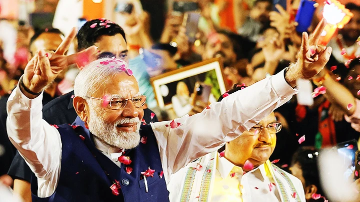 Thủ tướng đắc cử Modi cam kết xây dựng Ấn Độ ngày càng giàu mạnh. Ảnh: INDIA TIMES