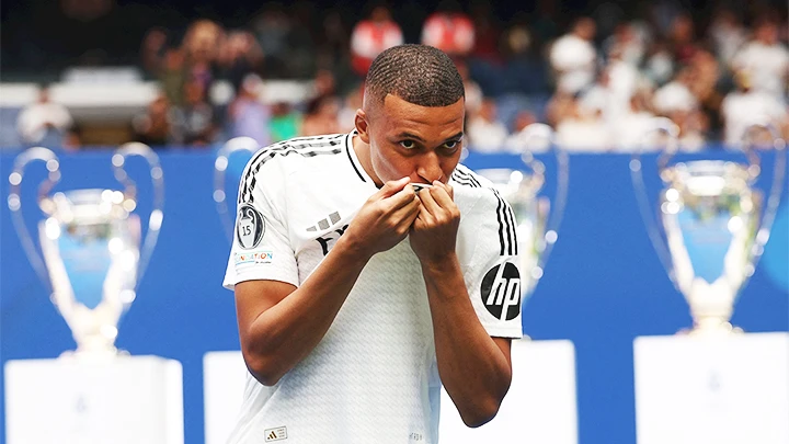 Mbappe ra mắt Real Madrid