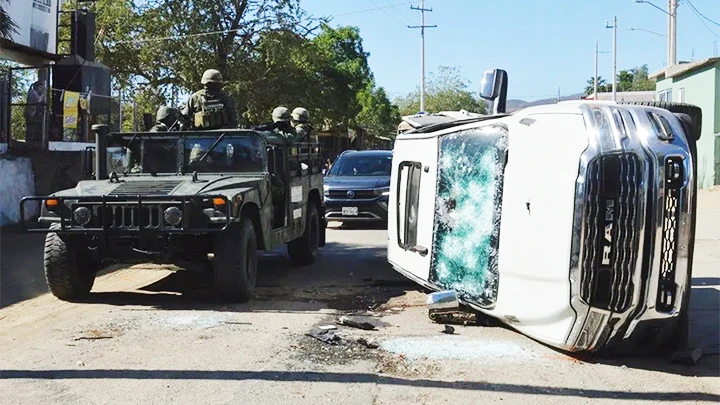 Hiện trường vụ bắt giữ Joaquin Guzman Lopez ở Mexico. Ảnh: REUTERS