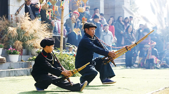 “Vui Tết độc lập” 