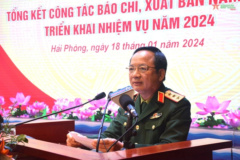Thượng tướng Trịnh Văn Quyết phát biểu ý kiến tại hội nghị. (Ảnh: Báo Quân đội nhân dân)