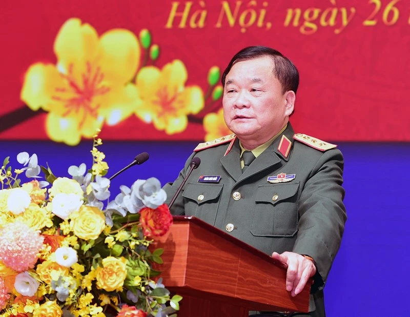 Đồng chí Thượng tướng Hoàng Xuân Chiến, Thứ trưởng Quốc phòng phát biểu tại buổi gặp mặt.