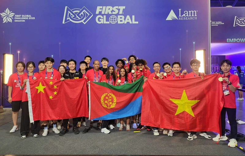 Đội Việt Nam đoạt HCV tại Cuộc thi Robotics thế giới (FGC) 2023