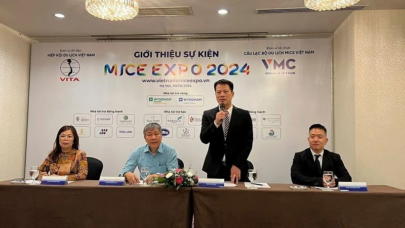 Đại diện Ban tổ chức chia sẻ thông tin về MICE EXPO 2024.