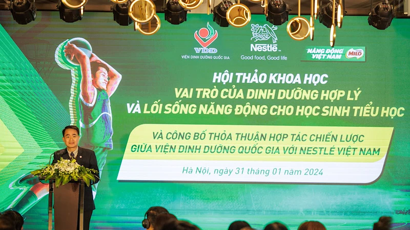 Phó Giáo sư, Tiến sĩ Trần Thanh Dương, Viện trưởng Viện Dinh dưỡng Quốc gia phát biểu tại Hội thảo.