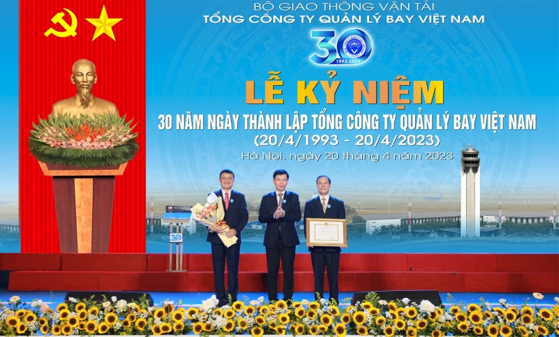 Lễ kỷ niệm 30 năm thành lập Tổng công ty Quản lý Bay Việt Nam.