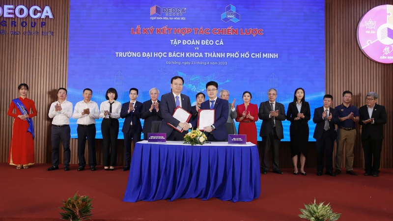 Tập đoàn Đèo Cả và Trường Đại học Bách khoa Thành phố Hồ Chí Minh ký kết hợp tác chiến lược.