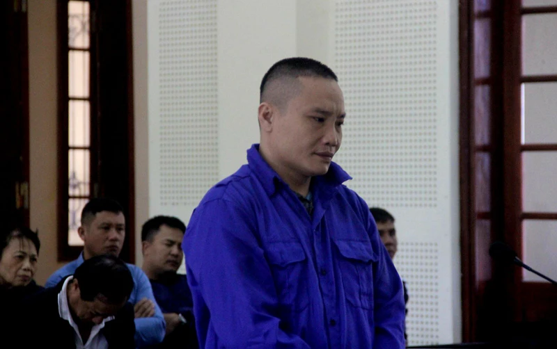 Bị cáo Nguyễn Tiến Hóa tại phiên tòa xét xử.