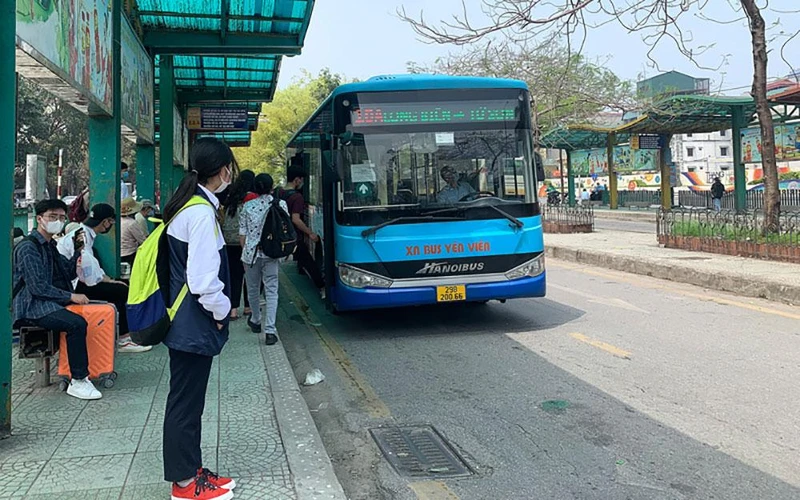 Tổng công ty vận tải Hà Nội sẽ bố trí hơn 900 xe buýt để phục vụ người dân dịp nghỉ lễ Quốc khánh 2/9.