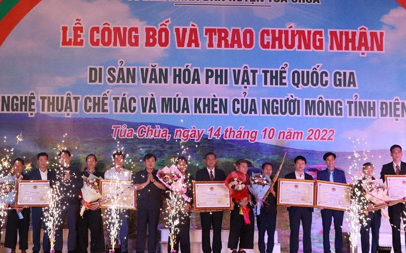 “Nghệ thuật chế tác và múa khèn của người Mông tỉnh Điện Biên” được công nhận Di sản văn hóa phi vật thể Quốc gia