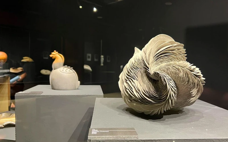 Một số đồ gốm Yakishime trưng bày tại Bảo tàng nghệ thuật châu Á của Malaysia. (Ảnh: Trung tâm Giao lưu Văn hóa Nhật Bản tại Malaysia)