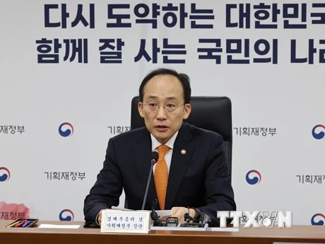 Bộ trưởng Tài chính Hàn Quốc Choo Kyung-ho phát biểu tại cuộc họp tại Sejong, ngày 13/3/2023. (Ảnh: Yonhap/TTXVN)